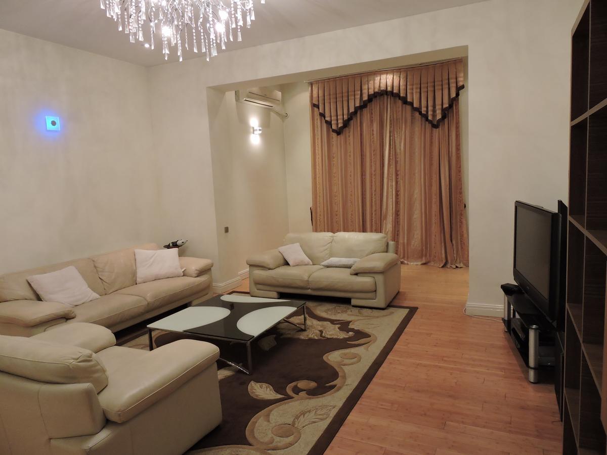Апартаменти 1 Shota Rustaveli Avenue Тбілісі Екстер'єр фото